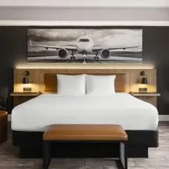 Aiden by Best Western Newark Airport
