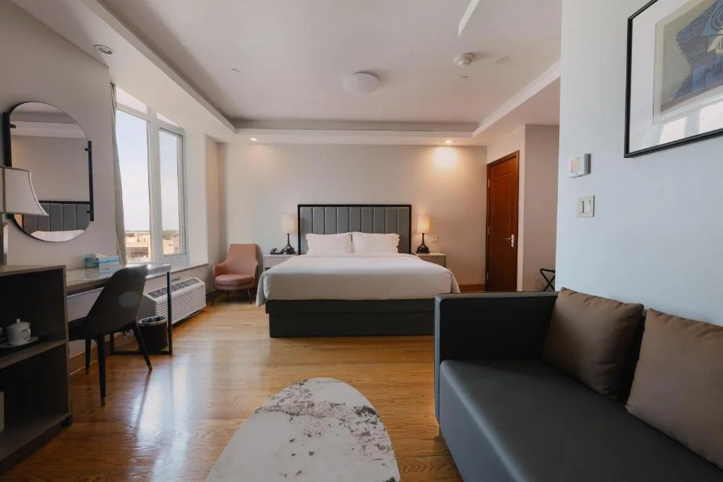Asiatic Hotel - Flushing — Booking.com photo 1