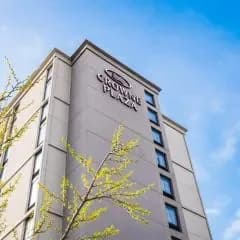 Crowne Plaza Newark Airport by IHG