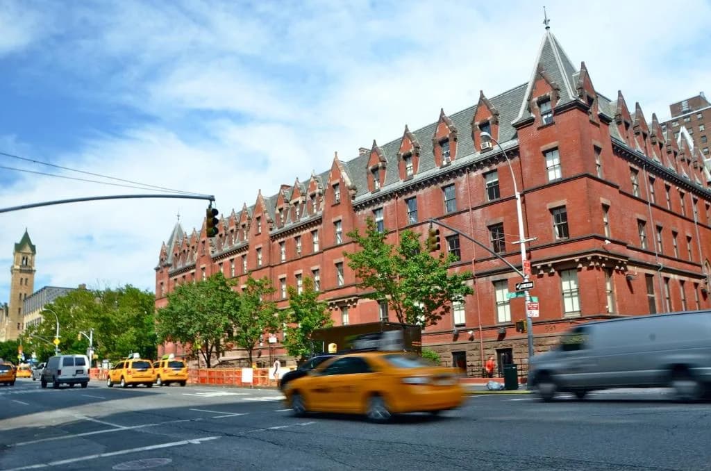 HI New York City Hostel — Booking.com photo 1