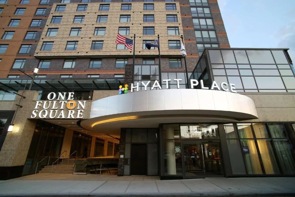 Hyatt Place Flushing/LGA Airport — Booking.com photo 1