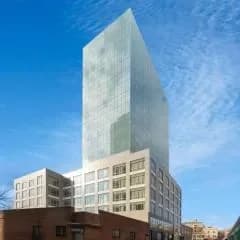 La Quinta Inn & Suites By Wyndham Queens NYC JFK AirTrain