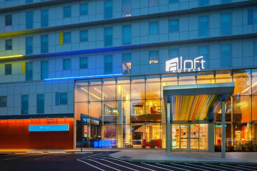 Aloft by Marriott New York LaGuardia Airport — Booking.com photo 1