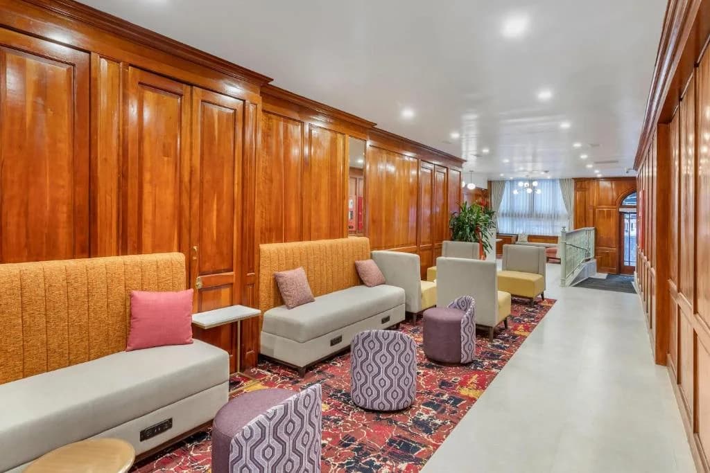 The Mayfair Hotel Times Square, an Ascend Collection — Booking.com photo 1