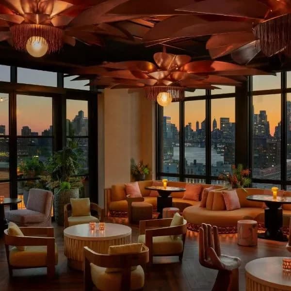 Moxy Brooklyn Williamsburg, hotel in Brooklyn